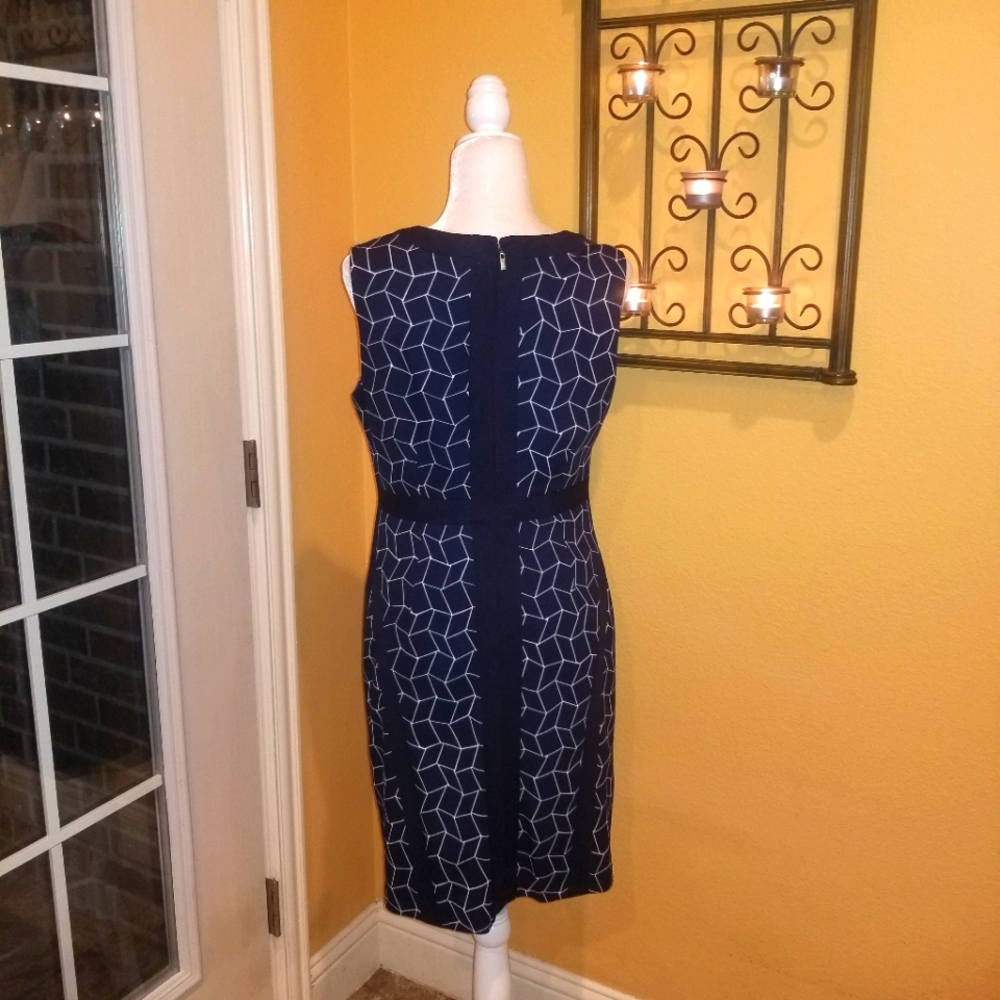 JM Collection Dress - Picture 4 of 8